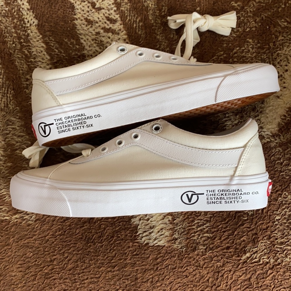 vans - Picture 4 of 5